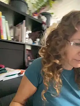 AnnikaRose online show from October 30, 2025, 8:05 am