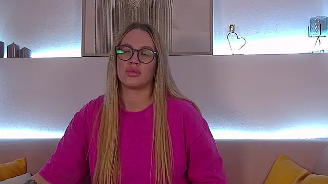 MariaNeumann online show from January 28, 2025, 3:46 pm