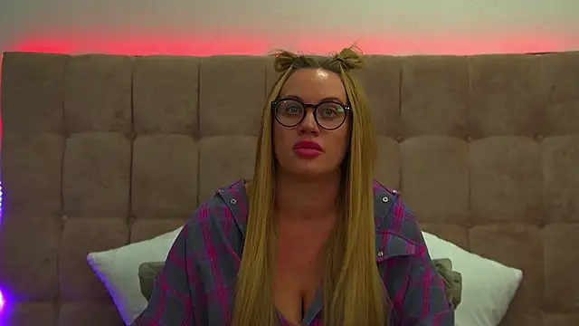 MariaNeumann online show from January 29, 2025, 12:13 pm