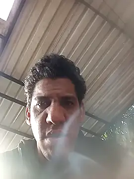 Snapshot of Elvergon3456 chatting on December 2, 2025, 9:10 pm Elvergon3456 online show from December 2, 2025, 9:10 pm