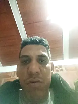 Snapshot of Elvergon3456 chatting on December 17, 2025, 4:51 am Elvergon3456 online show from December 17, 2025, 4:51 am