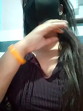 Aishwaryaa 69 online show from February 4, 2025, 4:29 pm