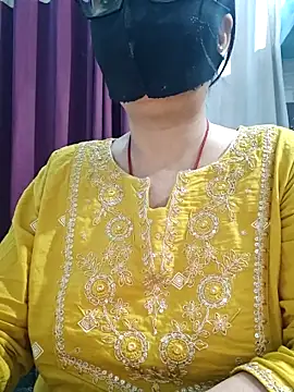 Aishwaryaa 69 online show from April 3, 2026, 3:04 am