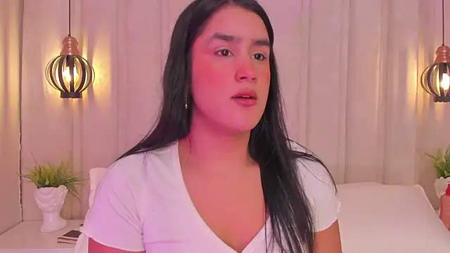 bonniekim  online show from March 8, 2025, 11:48 am