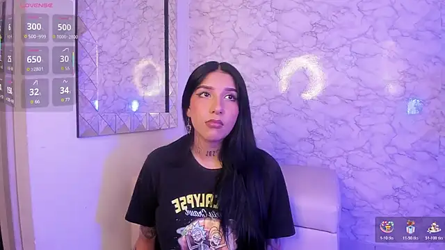 Leiaa  online show from November 16, 2025, 1:00 am