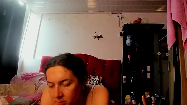 Sweet-Suck69 online show from December 1, 2025, 8:14 pm