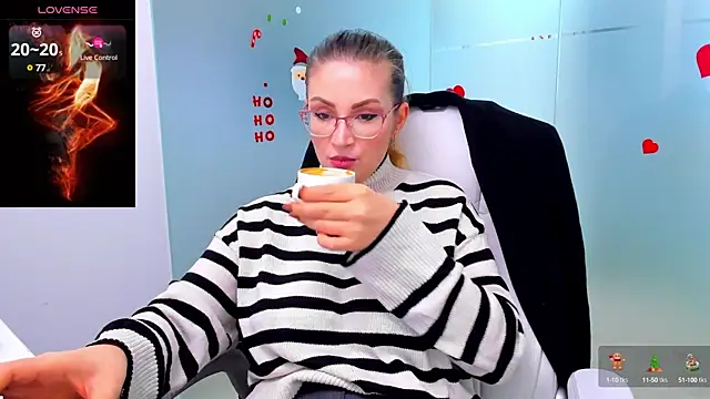 Snapshot of anyarosses chatting on December 13, 2024, 6:21 am anyarosses online show from December 13, 2024, 6:21 am