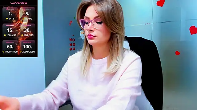 Snapshot of anyarosses chatting on January 6, 2025, 6:14 am anyarosses online show from January 6, 2025, 6:14 am