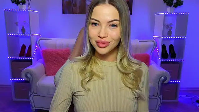 EmmyMills online show from January 7, 2026, 8:55 pm