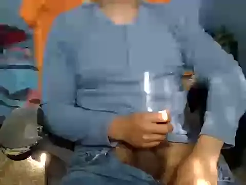 perritadeyofis online show from February 2, 2026, 8:07 pm