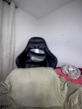 Miaa love6969 online show from December 14, 2025, 2:06 am