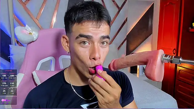 Snapshot of its_liam18 chatting on February 25, 2026, 12:20 am its liam18 online show from February 25, 2026, 12:20 am