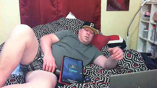 Mic Oxinner online show from October 22, 2025, 3:23 pm