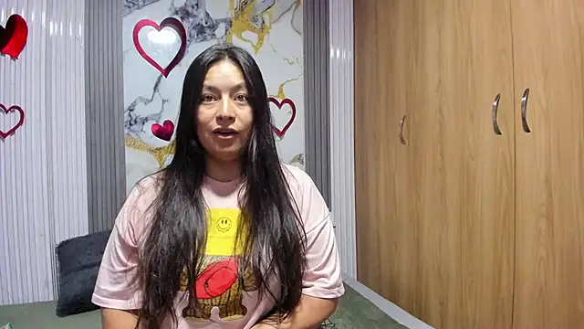 monickhot303av online show from February 15, 2026, 11:41 am