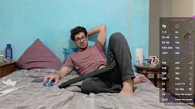 Snapshot of Morpheus-the-oniro chatting on November 4, 2025, 3:00 pm Morpheus-the-oniro online show from November 4, 2025, 3:00 pm