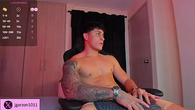 Snapshot of _joansoto chatting on March 6, 2025, 7:54 pm joansoto online show from March 6, 2025, 7:54 pm