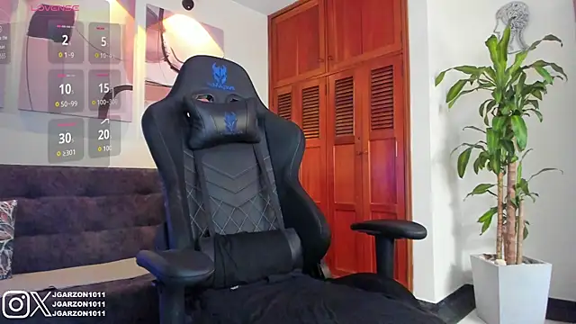 Snapshot of _joansoto chatting on September 9, 2025, 2:05 pm joansoto online show from September 9, 2025, 2:05 pm