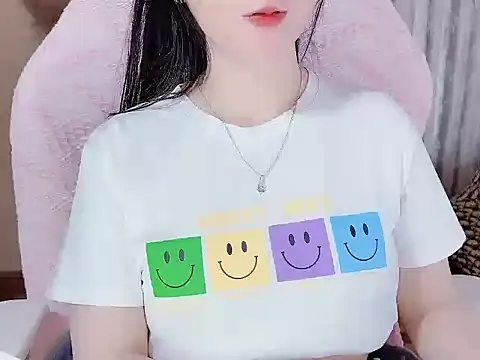 Snapshot of _Lygn__ chatting on September 9, 2025, 1:38 am Lygn online show from September 9, 2025, 1:38 am