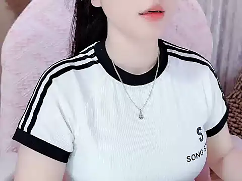 Snapshot of _Lygn__ chatting on September 17, 2025, 3:52 am Lygn online show from September 17, 2025, 3:52 am