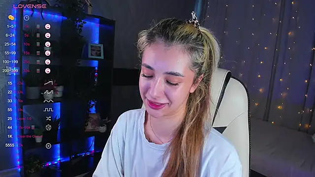 DarlaLike online show from March 14, 2025, 7:37 am