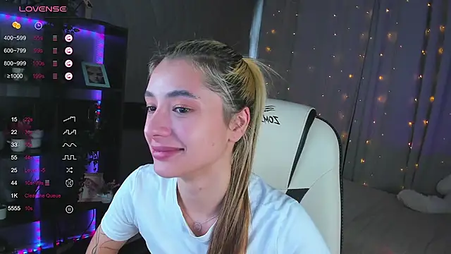 DarlaLike online show from March 21, 2025, 7:22 am