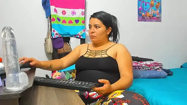 yournaughtyandsexyprinces online show from September 14, 2025, 2:11 am