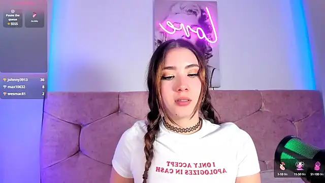 lunar leen online show from February 21, 2025, 1:22 am