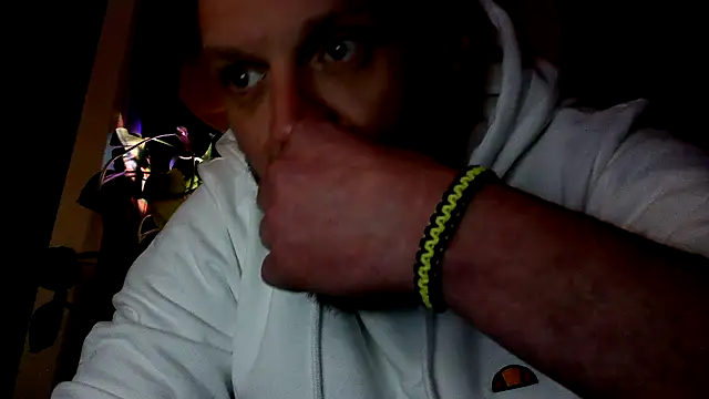 Snapshot of donhulio482 chatting on March 16, 2025, 1:38 am donhulio482 online show from March 16, 2025, 1:38 am