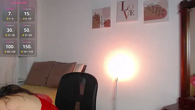 madisex s online show from January 30, 2025, 4:16 am