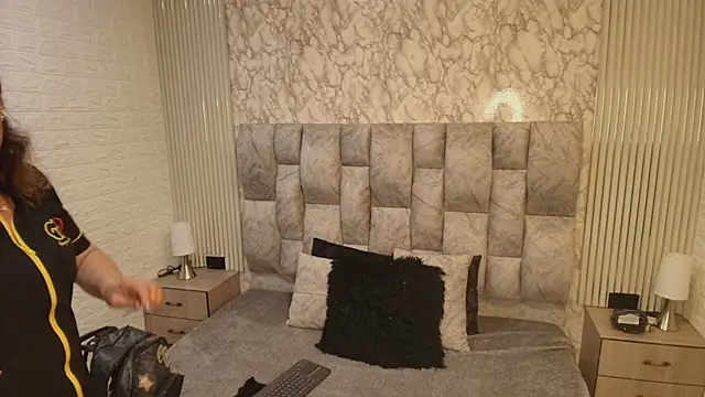 Snapshot of charlotte__G chatting on September 11, 2025, 10:15 am charlotte G online show from September 11, 2025, 10:15 am