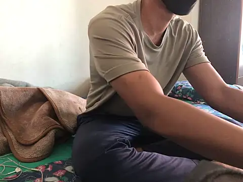 Zeuhorny online show from March 13, 2025, 9:32 am