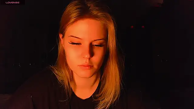 VoluptuousDreams online show from January 26, 2025, 8:34 pm
