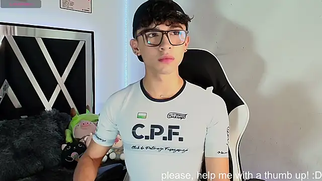 Snapshot of Niico_Cruz chatting on December 1, 2024, 6:41 pm Niico Cruz online show from December 1, 2024, 6:41 pm