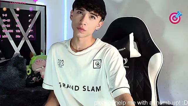 Snapshot of Niico_Cruz chatting on December 2, 2024, 11:29 pm Niico Cruz online show from December 2, 2024, 11:29 pm