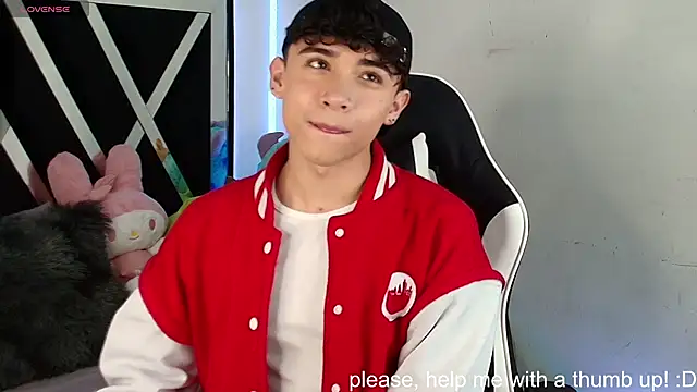 Snapshot of Niico_Cruz chatting on January 5, 2025, 12:31 am Niico Cruz online show from January 5, 2025, 12:31 am