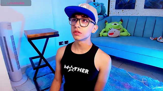 Snapshot of Niico_Cruz chatting on March 3, 2025, 9:55 am Niico Cruz online show from March 3, 2025, 9:55 am