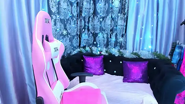 KamilaFoxy online show from December 27, 2024, 7:08 am