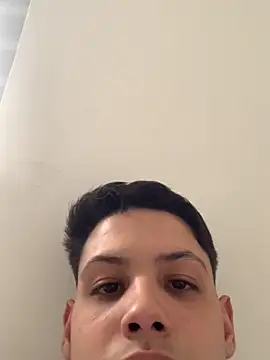 matheuszk 007 online show from October 18, 2025, 5:14 pm