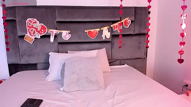 Snapshot of MarilynSmIith chatting on February 25, 2025, 11:52 am MarilynSmIith online show from February 25, 2025, 11:52 am