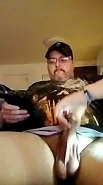 Snapshot of ILive2plezz chatting on January 9, 2025, 7:52 am ILive2plezz online show from January 9, 2025, 7:52 am