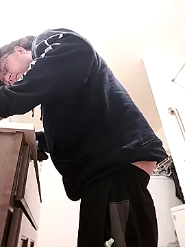 Snapshot of ILive2plezz chatting on February 14, 2025, 7:28 am ILive2plezz online show from February 14, 2025, 7:28 am