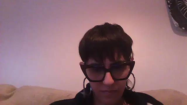 Snapshot of nickfxx chatting on May 16, 2026, 11:36 pm nickfxx online show from May 16, 2026, 11:36 pm
