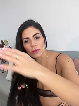 valecruz903 online show from February 9, 2025, 4:50 pm