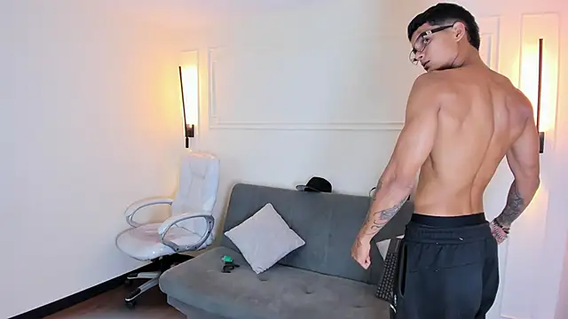 Paradise boy s online show from September 9, 2025, 10:42 pm