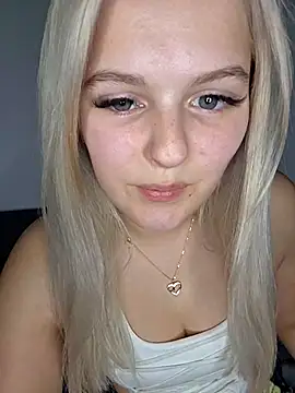 Allylove03 online show from February 27, 2026, 5:57 pm