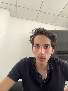 CamiloXx04 online show from February 26, 2026, 9:36 pm