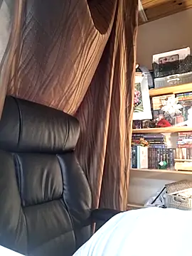 Snapshot of unicka65 chatting on October 21, 2025, 9:10 am unicka65 online show from October 21, 2025, 9:10 am