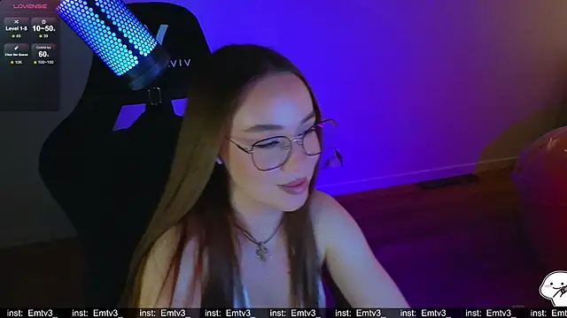 Emili1- online show from April 8, 2026, 10:26 am