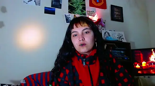 Snapshot of sweetiee_mary chatting on February 24, 2025, 4:38 am sweetiee mary online show from February 24, 2025, 4:38 am