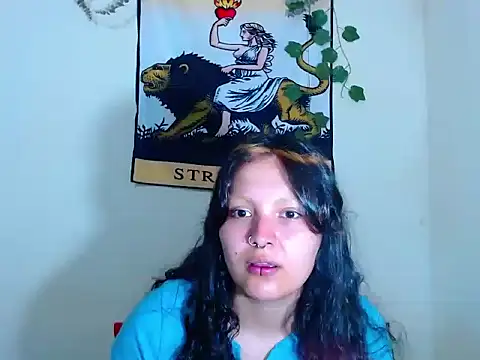 Snapshot of sweetiee_mary chatting on December 14, 2025, 7:40 pm sweetiee mary online show from December 14, 2025, 7:40 pm